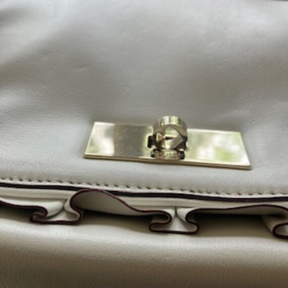 Kate Spade Daniella leather shoulder bag, color: Cement - Picture 5 of 12